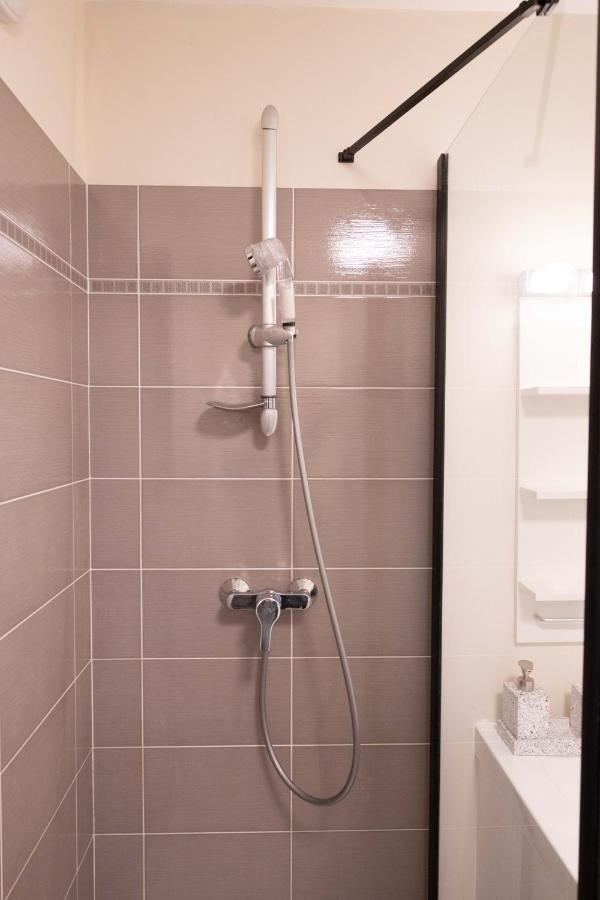 Machouart Le Duplex -Parking Gratuit Equipee Commodites- Apartment Aubervilliers Exterior photo
